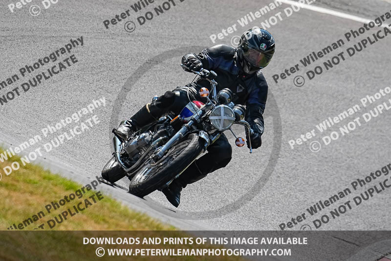 cadwell park;cadwell park photographs;cadwell trackday photographs;enduro digital images;event digital images;eventdigitalimages;peter wileman photography;racing digital images;trackday digital images;trackday photos